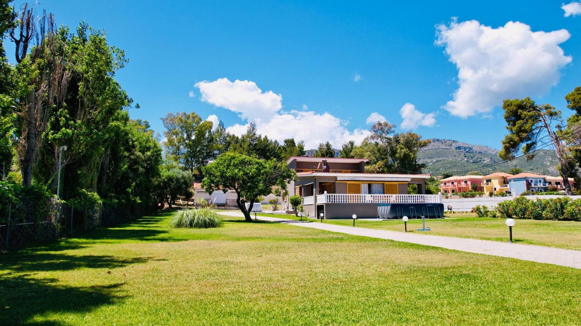 Gazonia Family Estate Hotel Skala  ภายนอก รูปภาพ